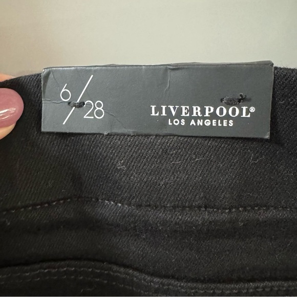 NWT Liverpool Black Pull On Size 6/28 Skinny Jeans - Picture 6 of 7